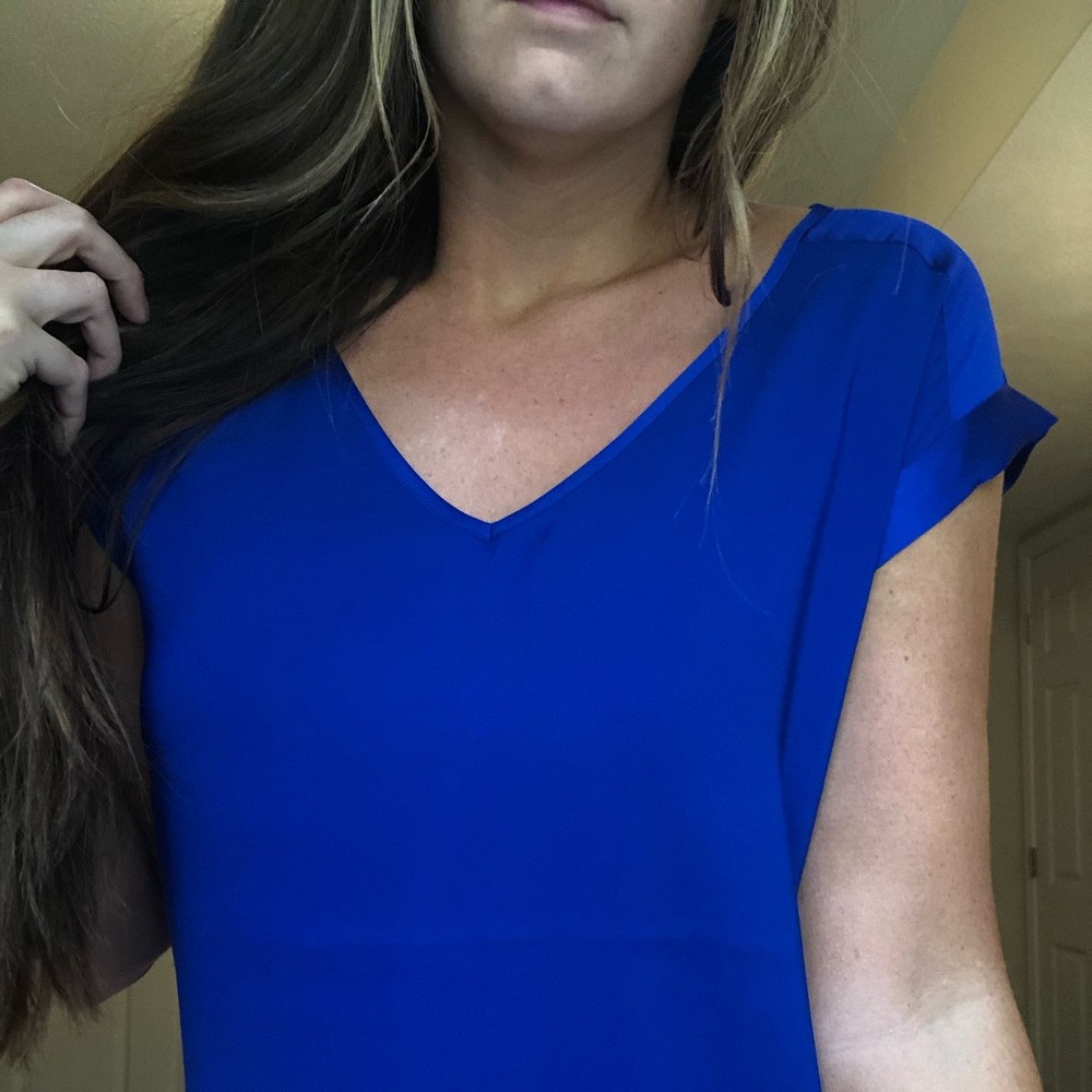 EXPRESS Silky V-neck Top